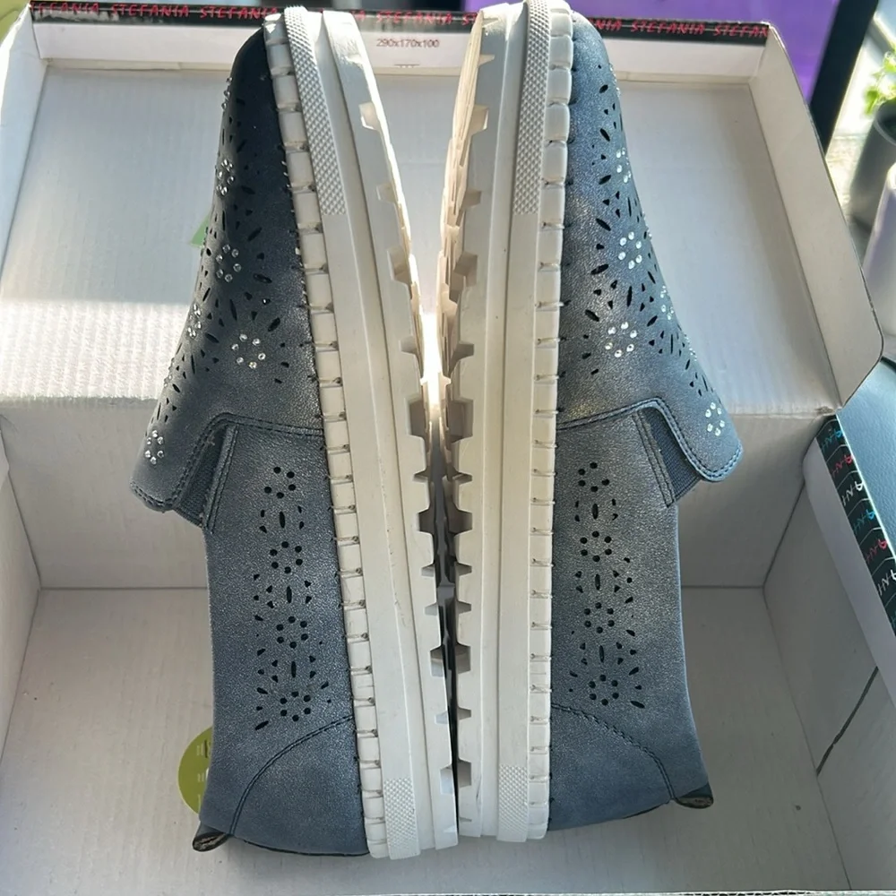 Italian made Stefania shoes, size 38. Size 8 US. with brand new Box. - Picture 2 of 16